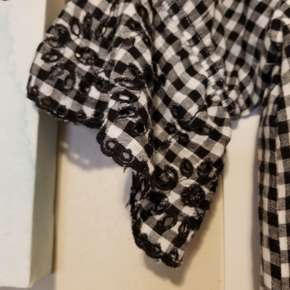 Dress - Picture 3 of 4